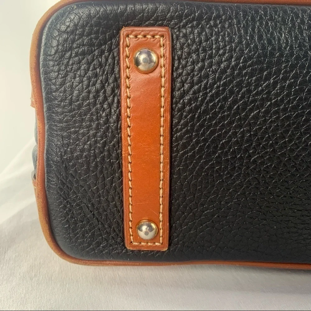 Dooney & Bourke Pebble Grain Hobo Bag in Black‎